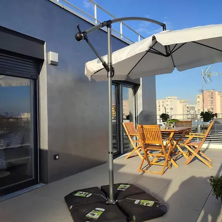 Penthouse 166 M2- Terrasse & Parking - Paris Sud - Orly - Parc Expo Bagneux (Hauts-de-Seine)